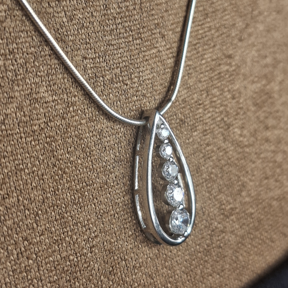 💎 Sterling Silver Teardrop Journey Necklace w CZ Diamonds on Round Snake Chain - Picture 10 of 16